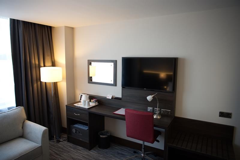 Ramada East Kilbride Hotell Exteriör bild